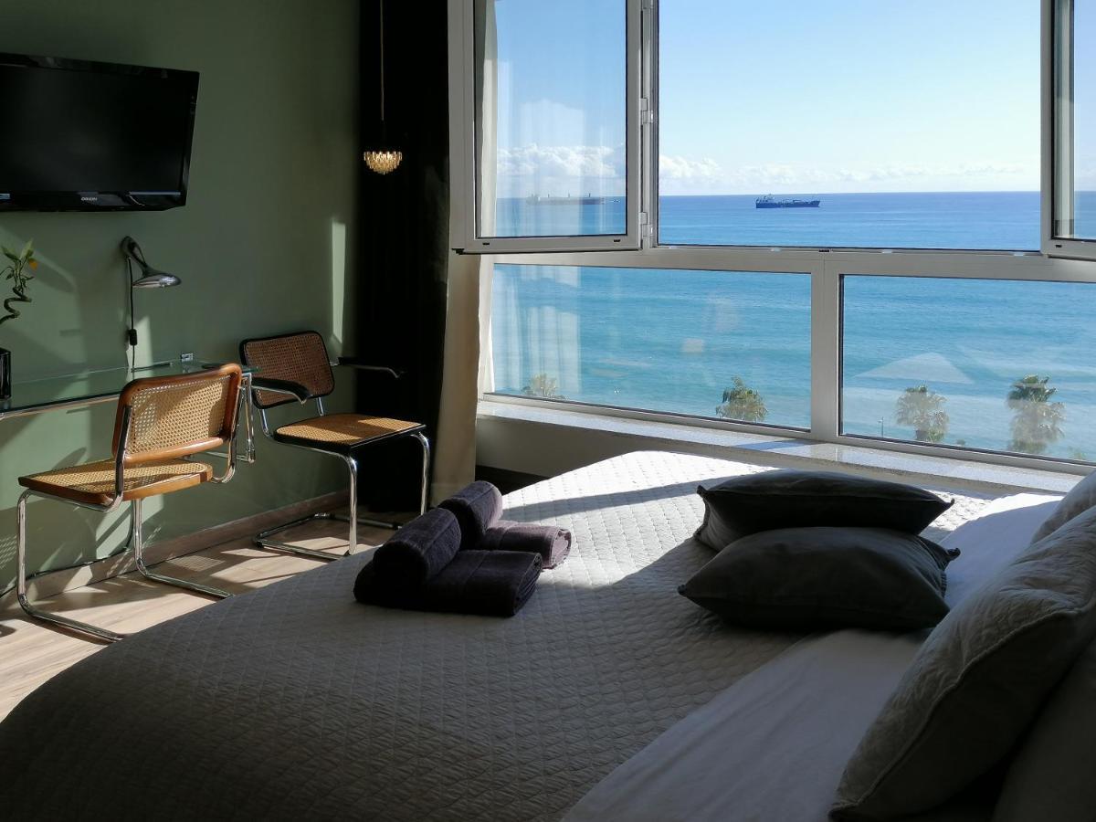 A City-Center Seaview Penthouse At Oceanic 레메소스 외부 사진