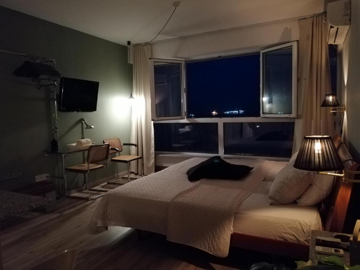 A City-Center Seaview Penthouse At Oceanic 레메소스 외부 사진