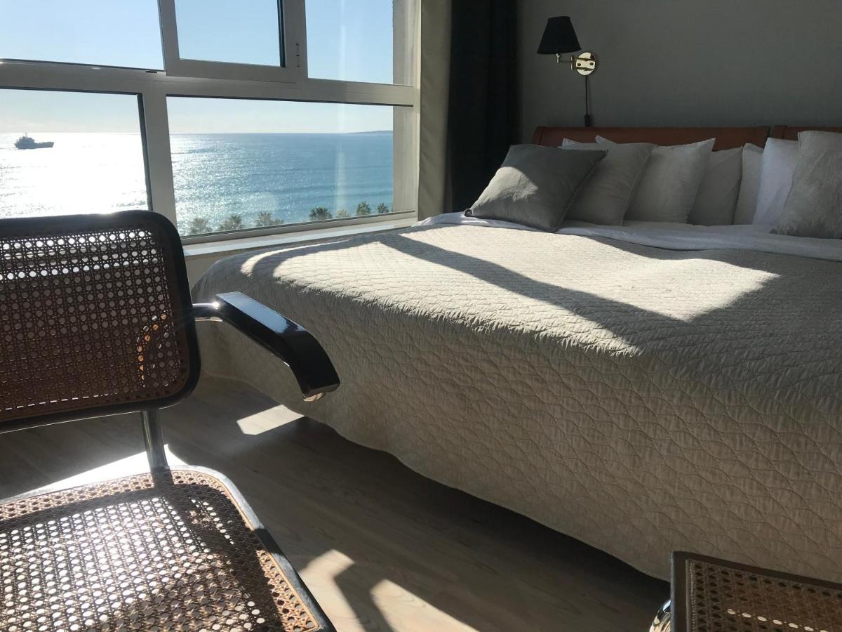 A City-Center Seaview Penthouse At Oceanic 레메소스 외부 사진